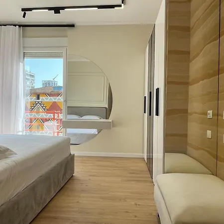 2br At Cafe Flora Skanderbeg Square Area Διαμέρισμα