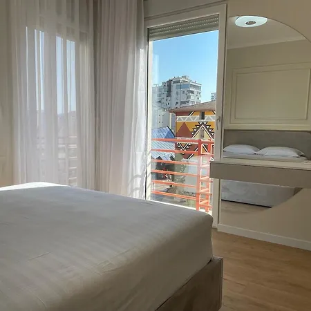 2br At Cafe Flora Skanderbeg Square Area Tirana