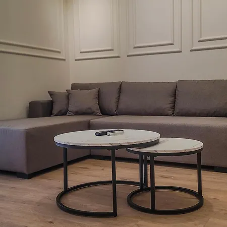 2br At Cafe Flora Skanderbeg Square Area Tiran