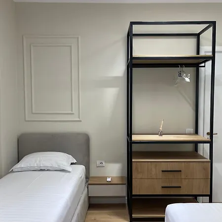 2br At Cafe Flora Skanderbeg Square Area * Tiran