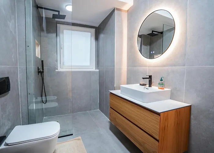 Apartamento 2br At Café Flora Skanderbeg Square Area Tirana